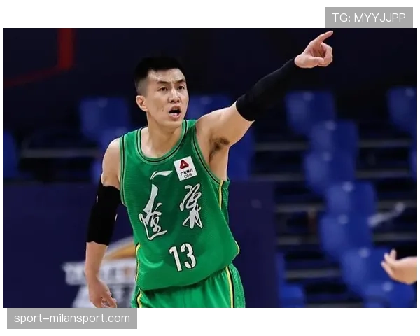 郭艾伦眼部旧伤曾缝针 右眼结膜破碎经历四十几针手术